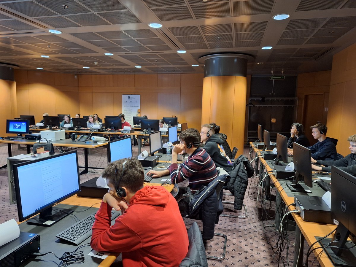 CeOS_SE's tweet photo. 🎶🇭🇷 How to uncover secrets of the Croatian national heritage with #MusicalIntelligence? Learn about this innovative #CitizenScience initiative led by @NSK_Zagreb: music school pupils delved into composer Silvio Foretić's recordings and analysed them.
➡️ https://t.co/evc4byCsht https://t.co/lreYsUS7J1