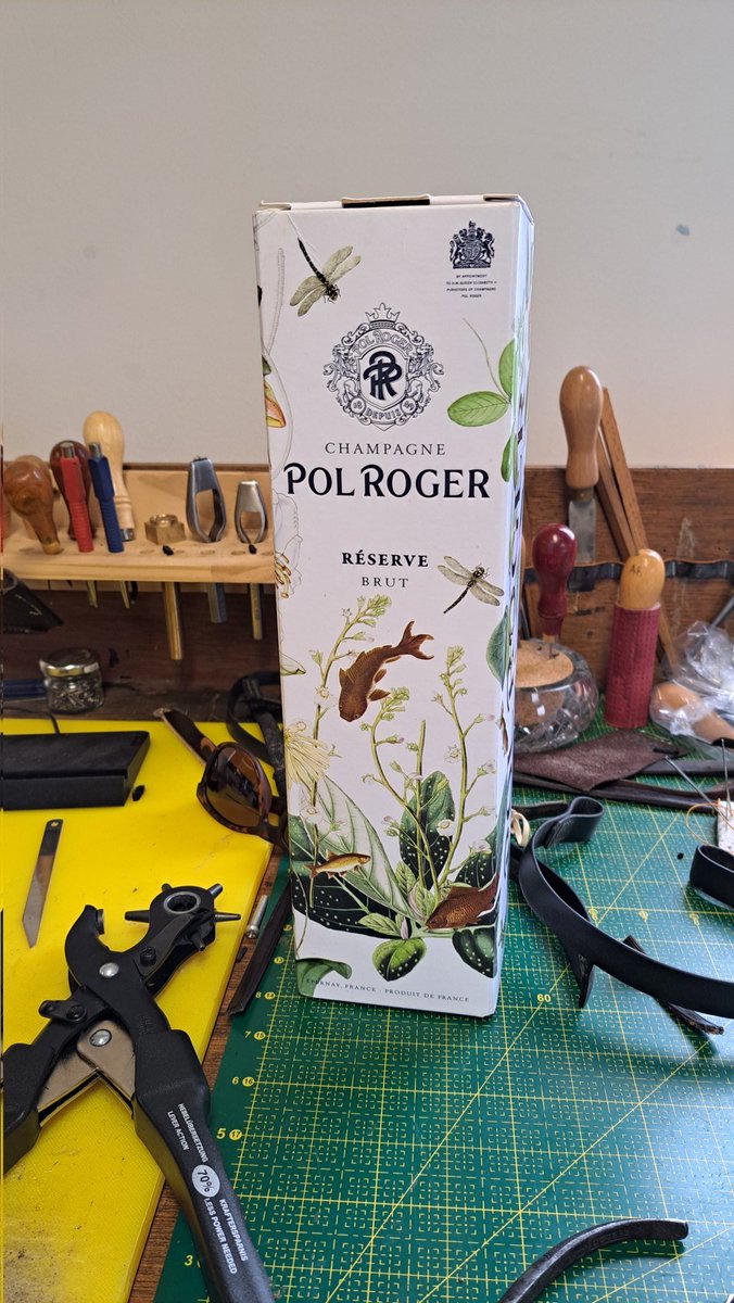 talkintack's tweet image. A last minute job last week, for a #RoyalWindsor competitor. 
Delighted they WON. Their class! 
Very lovely to receive this as a thanks 😊