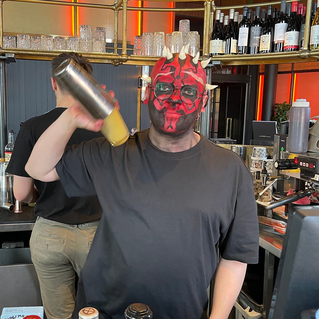 If you were in Cardiff over the bank holiday, maybe you met our newest team member? 📷 He likes a Smoked Pineapple Margarita and is looking for someone named Obi-Wan...