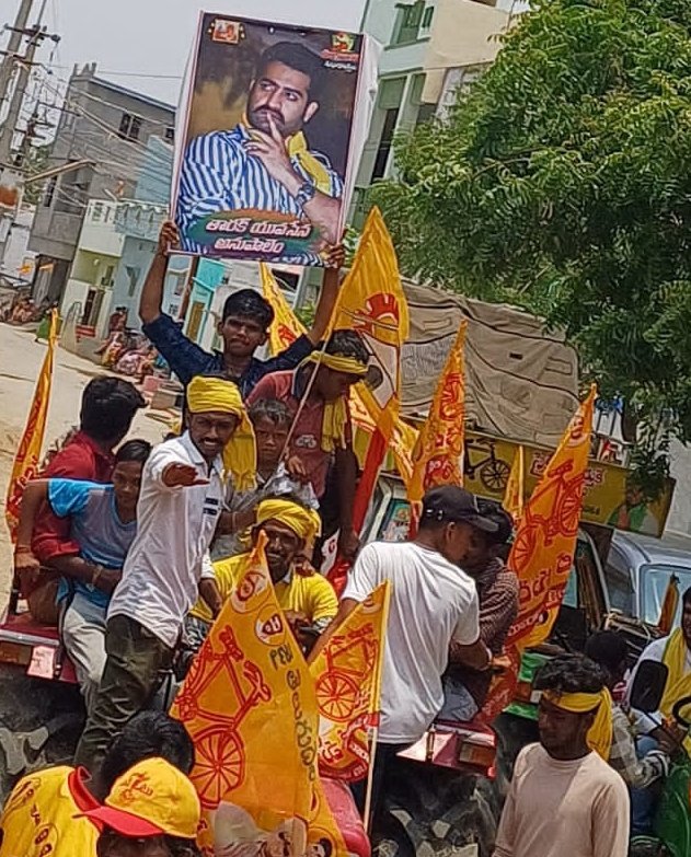 SaiTarak__7's tweet image. Jai NTR ✊

@tarak9999 #TDPWillBeBack