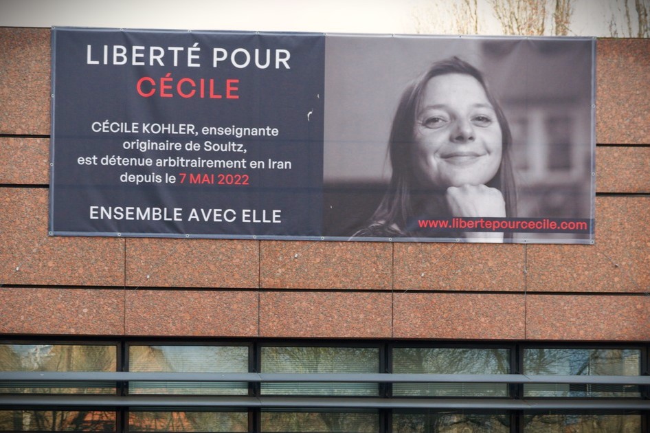 🔴7 mai 2022- 7 mai 2024 : 2 ans que #CécileKohler, enseignante alsacienne, est détenue arbitrairement en Iran. #LibertéPourCécile #Alsace #Strasbourg