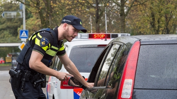 Protestactie: Agenten geven vanaf vandaag waarschuwingen in plaats van boetes -  internetbode.nl/bergen-op-zoom…