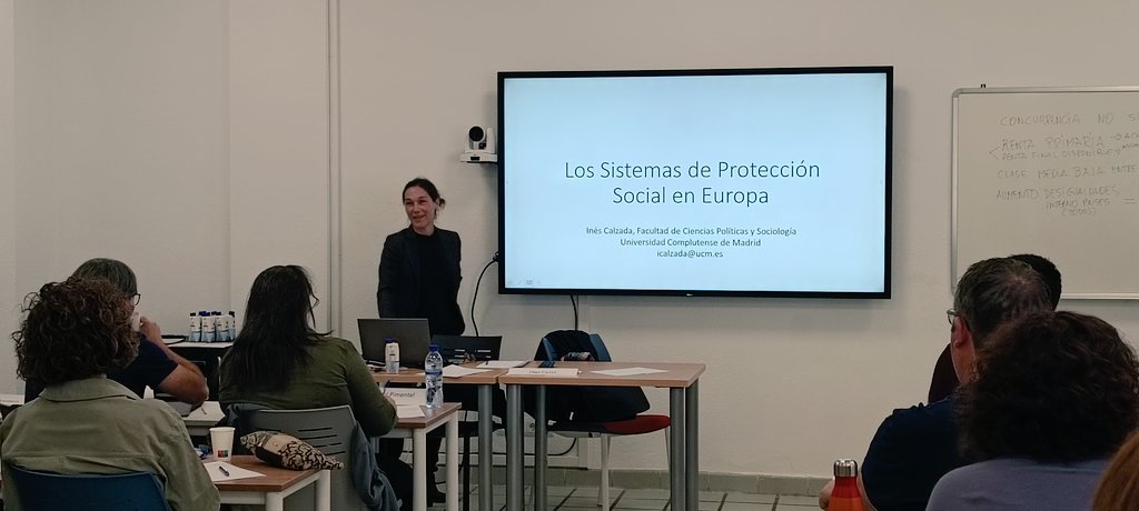 A continuación Inés Calzada, de la Universidad Complutense de Madrid, nos habla de 'Los Sistemas de Protección Social en Europa'