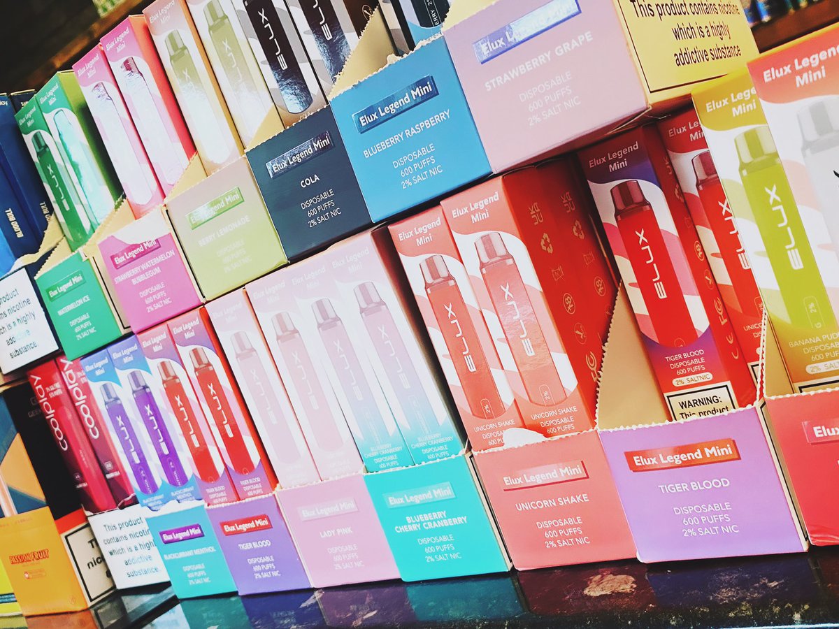 Still plenty to choose from in the 10 for £25 disposables 
Grab yours today
Once they are gone they are gone

#vape #vapelyf #clouds #ecig #vaping #quitsmoking #geekvape #vaporesso #voopoo #premiumeliquid #uwell #smoktech #iblazeopenshaw #manchestervape #openshaw #gorton