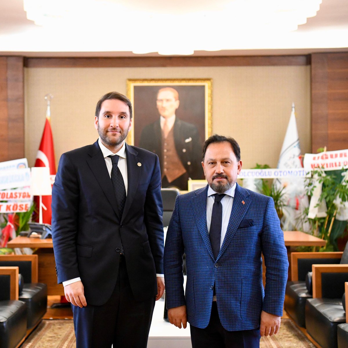 Hayırlı olsun temennilerimizi iletmek üzere Sarıçam Belediye Başkanı Sn. @avbilaluludag’ı ziyaret ettik.