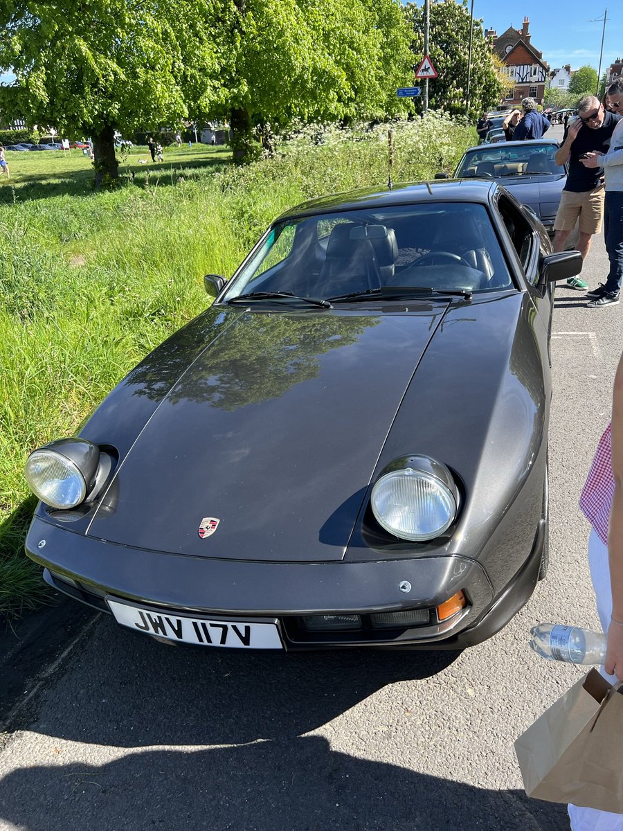 A friend buying this lovely manual 928 from Italy has not helped with me wanting another one. Not many manual cars available, which makes me wonder if it would be cheaper to convert one