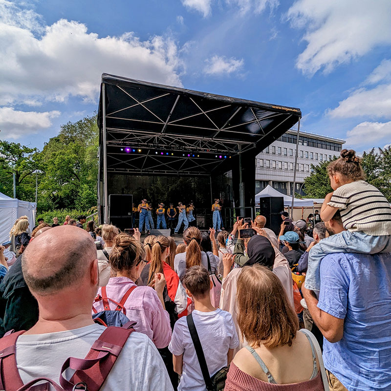 #Rückblick zum Tag der #Städtebauförderung 2024. Die Planergemeinschaft war in den Gebieten der Nachhaltigen Erneuerung Prenzlauer Berg, Neue Mitte Tempelhof und Falkenhagener Feld dabei.

planergemeinschaft.de/artikel/r%C3%B…

#NachhaltigeErneuerung