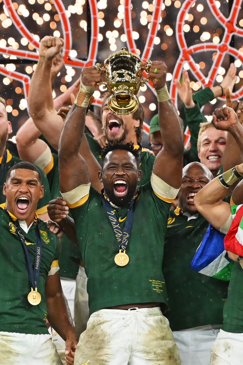 And another…! 

Nominee 3️⃣ 

SIYA KOLISI @SiyaKolisi 

Phenomenal, inspirational captain of the World Cup-winning @Springboks. Back on the list after his Pat Marshall win in 2019 following his first RWC victory. 

📸 @GettyImages #Pat2024