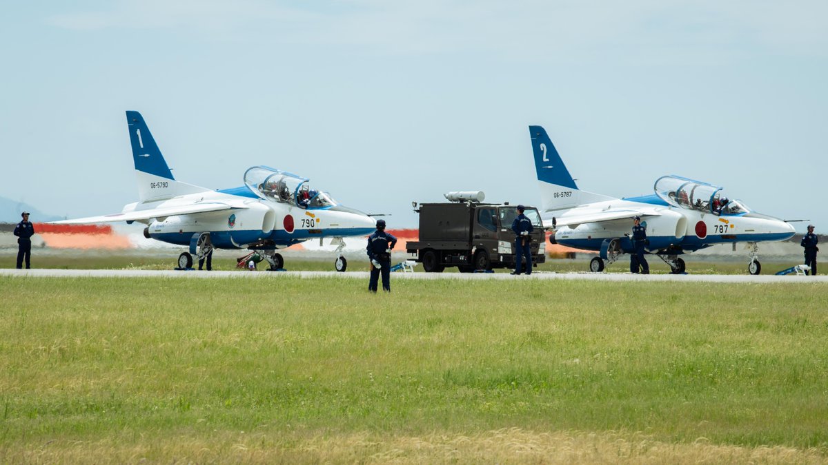 Japan Air Self-Defense Force members with the Blue Impulse aerobatic demonstration team, 11th Squadron, 4th Air Wing, conduct flight demonstrations in Kawasaki T-4 aircraft during MCAS Iwakuni’s 45th Friendship Day, MCAS Iwakuni, Japan, May 5, 2024.