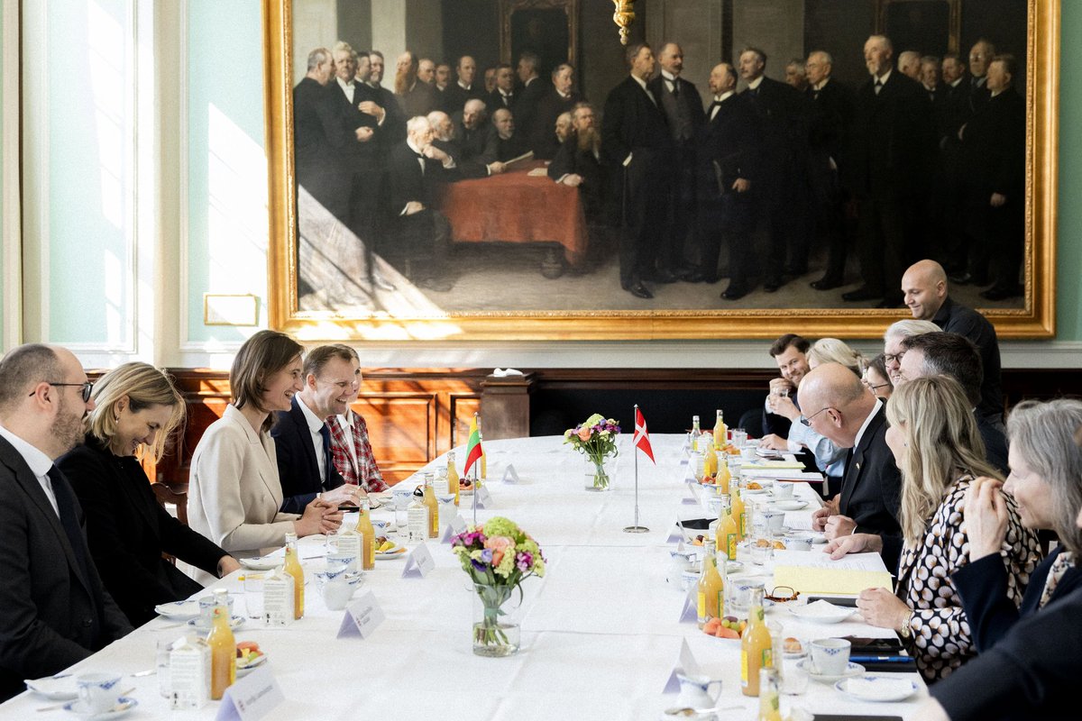 In #Copenhagen, alongside the Speaker of Lithuanian parliament for her official visit to #Denmark, presenting Lithuania's perspectives on security as Denmark readies for its #EU Presidency and #NB8 coordination next year. 🇩🇰-🇱🇹 cooperation for a safer & more resilient Europe!