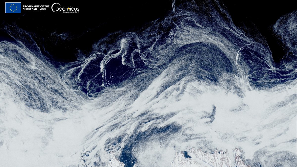 This #Sentinel2 🇪🇺🛰 image from 4 May shows the sea ice 🧊 as it is transported along dynamic currents off the coast of #Greenland 🇬🇱 
 
#Copernicus #OpenData is useful for monitoring coastal waters and the impact of #ClimateChange on Arctic areas