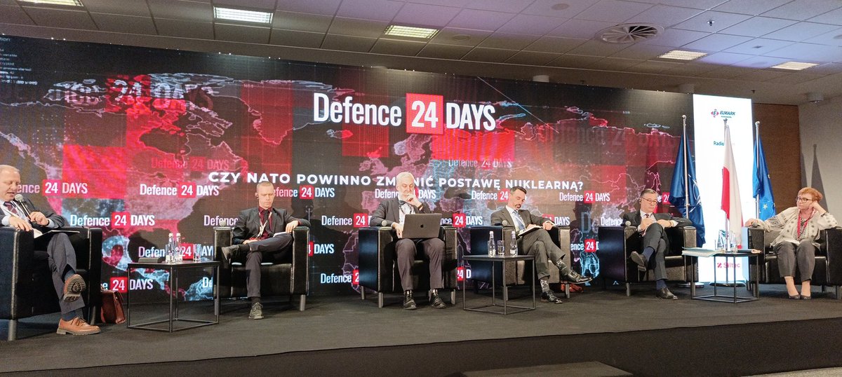 Discussions on NATO nuclear posture and deterrence continue today @Defence24Days , great panel lineup, moderated by @LorenzWojciech