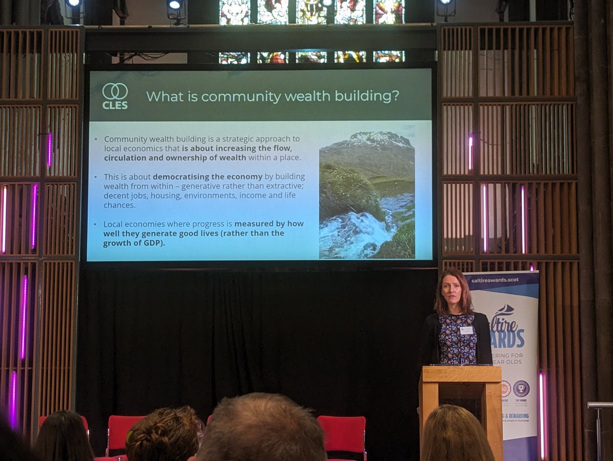 Putting community into community wealth building with Naomi Mason, Centre for Local Economic Strategies, at national TSI conference in Edinburgh. @CLESthinkdo
#thirdsectordg #communitywealth #thirdsector