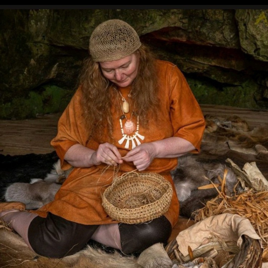 Sally Pointer (@sallypointer) on Twitter photo My next workshops at <a href="/berrycroft_hub/">Berrycroft Hub</a> are coming up soon.
Join me for Prehistoric Textiles on May 18 & make cordage, carve your own antler needle using flint tools, explore looped and braided textile structures & more, then on May 19 we focus on Sprang.
berrycrofthub.com/store/c1/Featu… My next workshops at <a href="/berrycroft_hub/">Berrycroft Hub</a> are coming up soon.
Join me for Prehistoric Textiles on May 18 & make cordage, carve your own antler needle using flint tools, explore looped and braided textile structures & more, then on May 19 we focus on Sprang.
berrycrofthub.com/store/c1/Featu…
