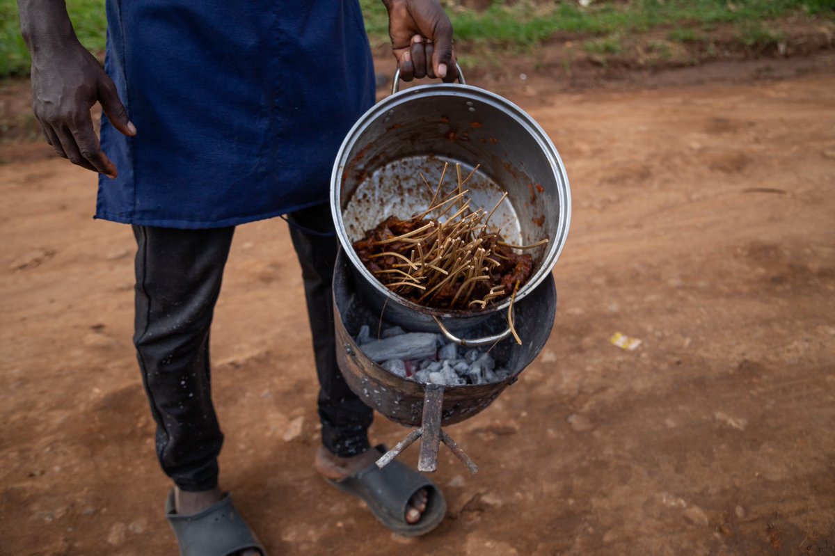 During my recent fieldwork in Mukono, I encountered a young man who had ingeniously devised a method to keep his muchomo (roasted meat) hot for his customers.