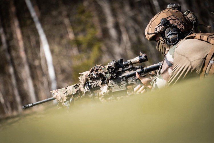 WCR_Bialystok's tweet image. ✅️Podlascy #Terytorialsi na międzynarodowych
zawodach snajperów‼️

✅️ W parach➡️ #snajper  - #obserwator kluczową rolę odgrywała komunikacja, która w połączeniu ze zgraniem zawodników i celnym strzelaniem gwarantowała osiąganie bardzo dobrych wyników.💪🤝

#ZostańŻołnierzem