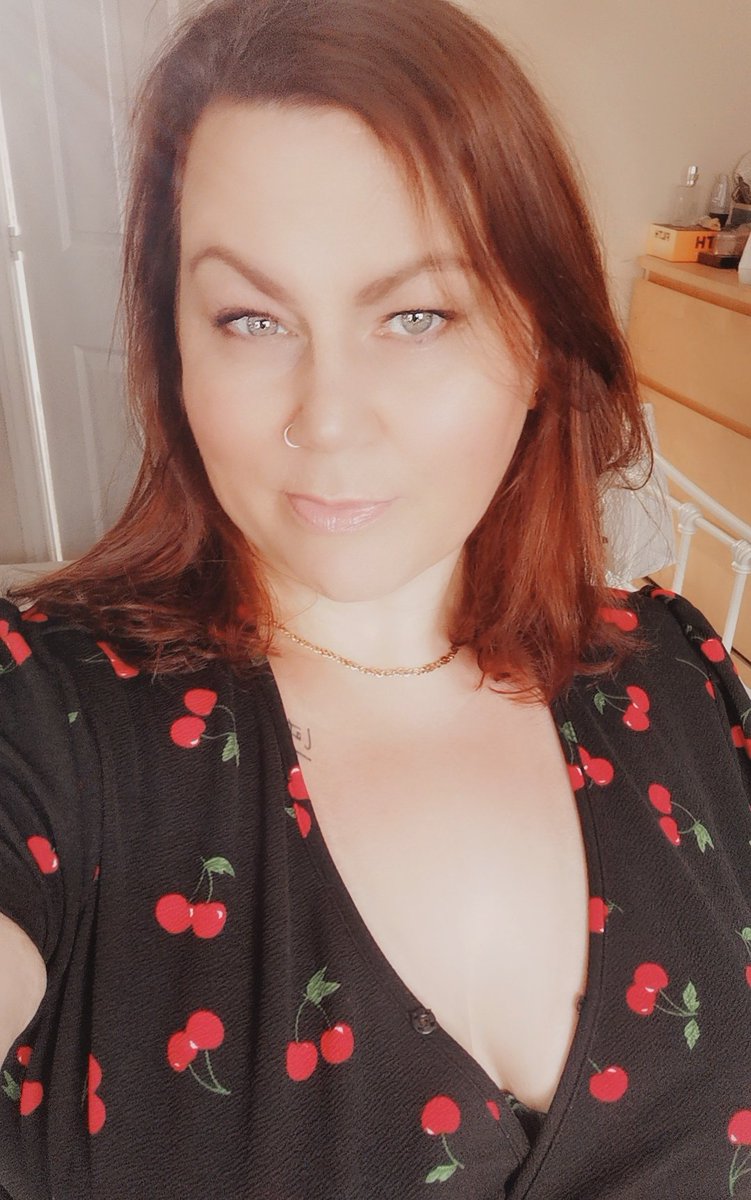 Happy Tuesday my lovelies.... Anyone else think it was Monday??

Gonna be a fruity day for me today; wearing cherries... Planting strawberries and Rhubarb in my garden and making fruit flapjack 😍🍓🍒💋
#BankHolidayWeekend #fruity