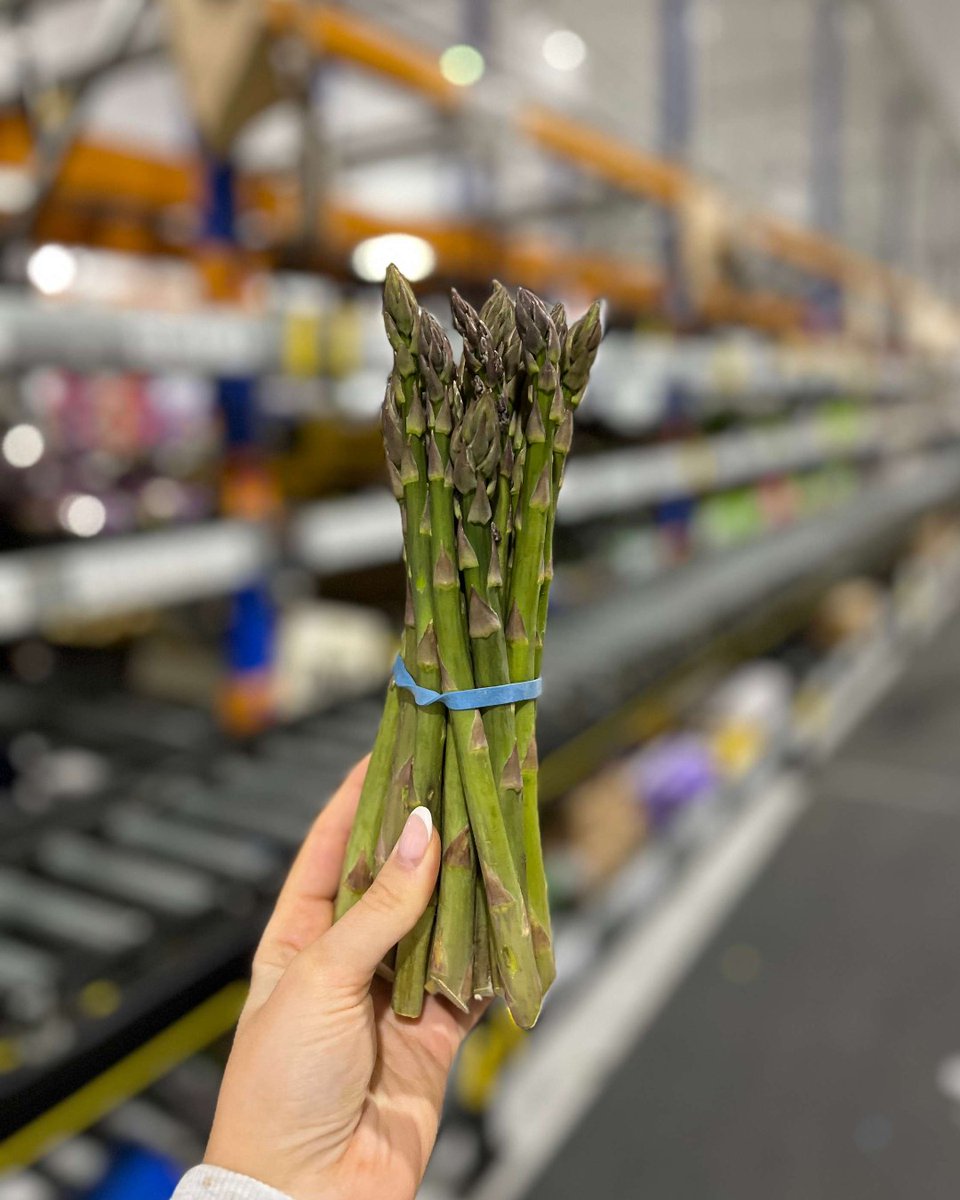 Psst, chefs, we have something special in store for you...

Isle of Wight Asparagus is here, ready to uplevel your spring dishes!🌱

🔎 9366 1xbunch 

📲 Order on our app
☎️ Call us on 01202 470444
📧 Email us on customerservices@harvestfinefoods.co.uk