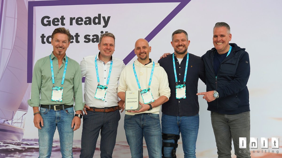 init consulting AG tweet media