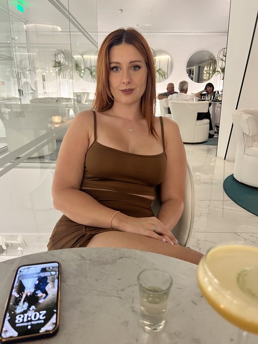 Dinner and after dinner https://t.co/2vuEGDzPZH