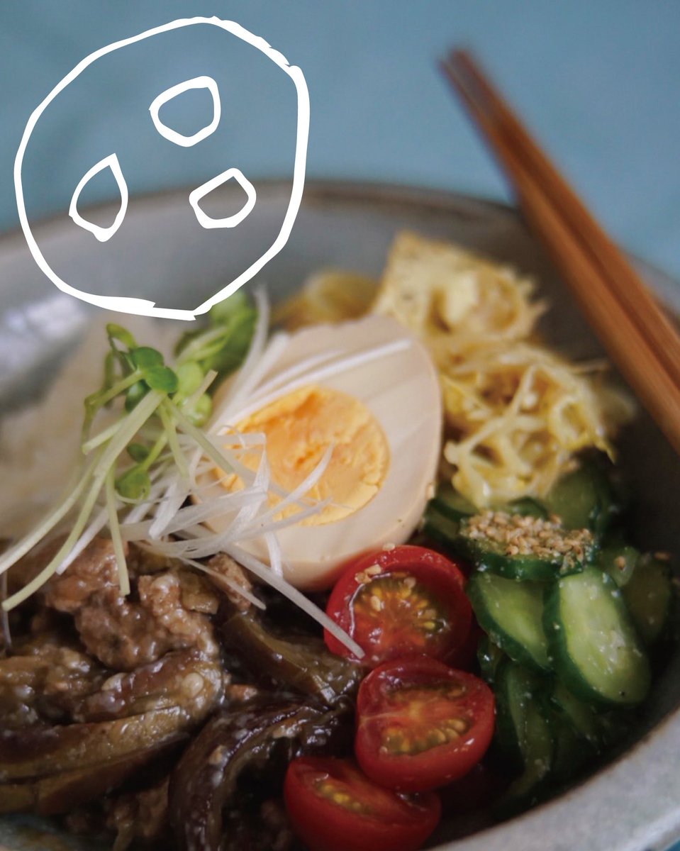 _cof__'s tweet photo. 予定メニューが美味しそうすぎてお腹空く。
・発酵のっけ丼（なすのあんかけそぼろ、ナムル、味玉入り）
・ナッツ入り洋風白和え
・ガーリックとりマヨ
・なすのあんかけそぼろ
・その日のおまかせピクルス(うずらなど) 
・ナムル３種盛り（もやしカレーナムル、トマトナムル、きゅうりナムル） https://t.co/bBUjcTsivP