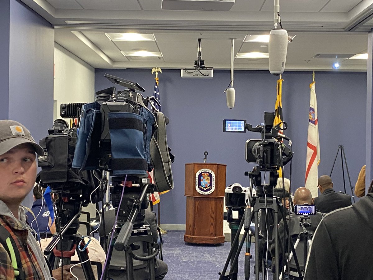 Breaking this morning: a 5p curfew takes effect at National Harbor for anyone 16 and under starting tomorrow night. Curfew will run from 5p-6a on Friday, Saturday, and Sundays. Some exceptions made. More details from the announcement today @WTOP