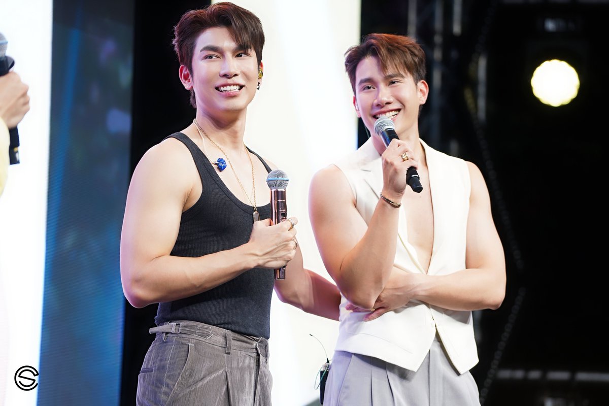 อากาศมันร้อนนนน 🔥🔥🔥 MERZ MEWTUL @MSuppasit @octotul #UltherapySEENOMENONxMewTul #MewSuppasit #Tul_Pakorn