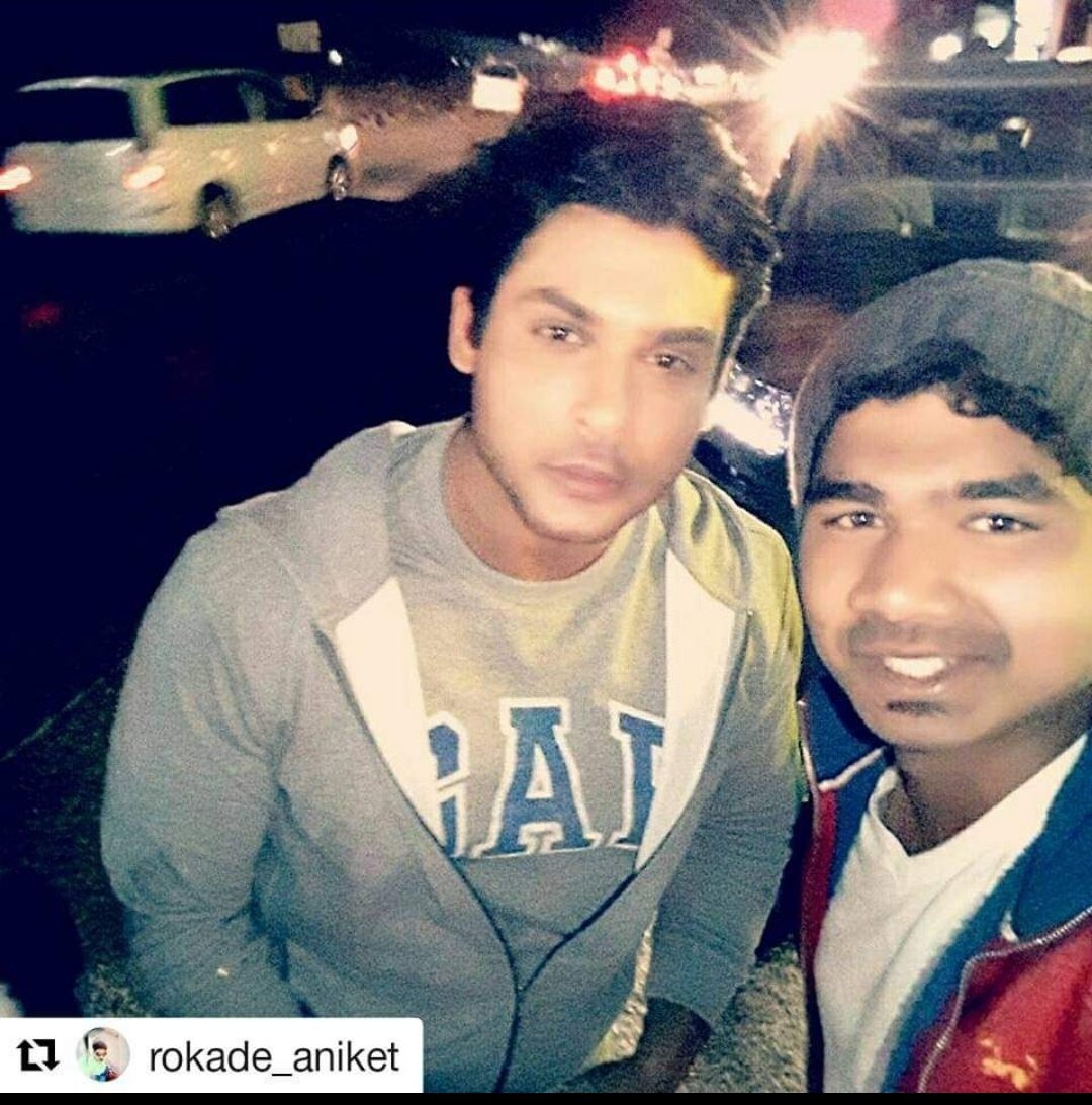 #Oldpic #SidharthShukla

Gud Evening Guys 🤗

#SidHearts
#SidharthShukIaLivesOn