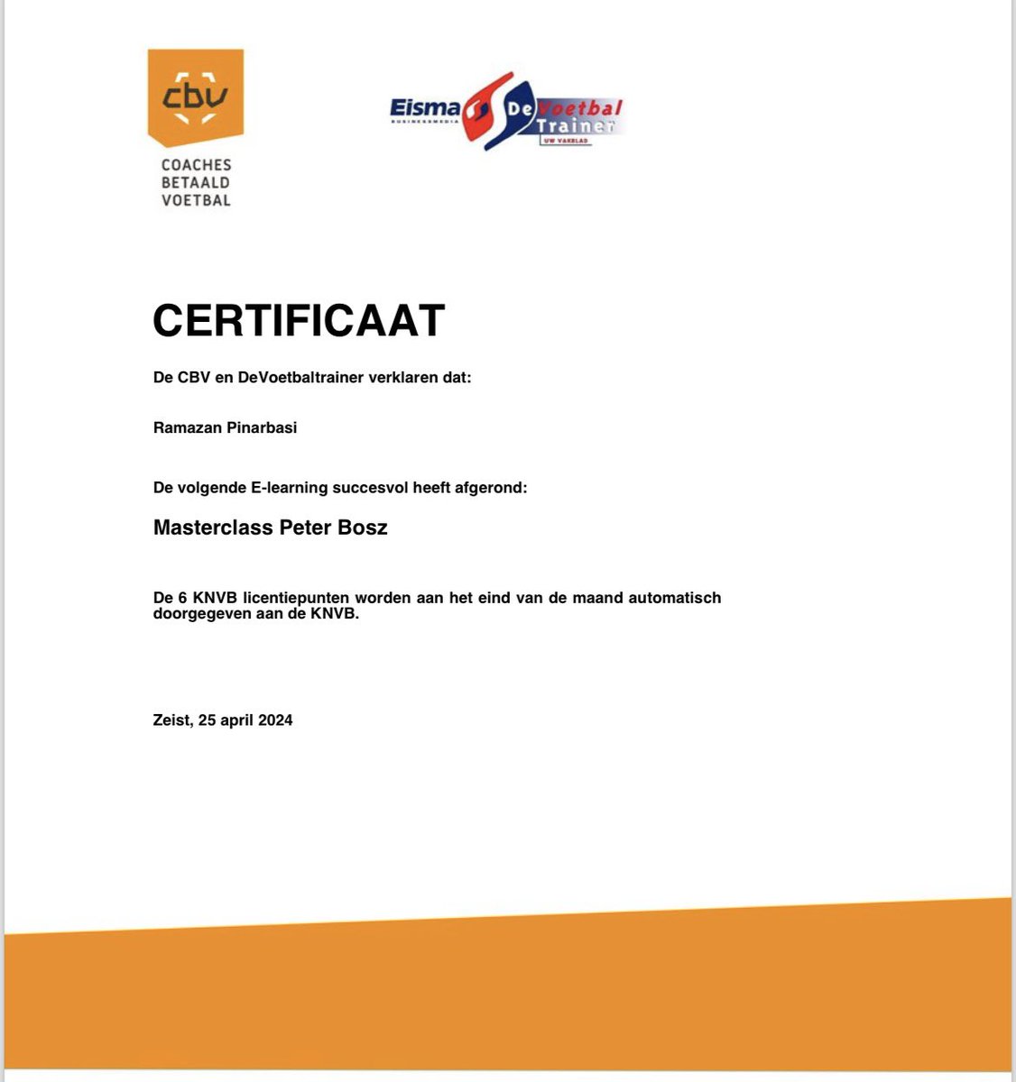 Stilstaan is achteruitgaan! Zojuist deze leerzame Masterclass afgerond via <a href="/DeVbt/">De Voetbaltrainer</a> , gegeven door Peter Bosz. Goed voor 6 licentiepunten van de KNVB. Echt een aanrader voor elke voetbaltrainer.👌🏻#ontwikkelen #masterclass #opleiding