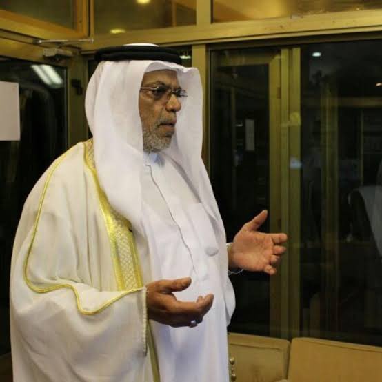 HaramainInfo's tweet photo. Sheikh Ahmad Basnawi, the Muadhin of Masjid Al Haram, is currently hospitalized in critical care.

We pray for his swift recovery and return to good health. May Allah SWT grant him strength and his family patience. Ameen https://t.co/qBP675wLiU