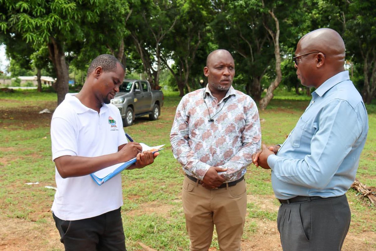 Chief Officers Phillip Wario (Livestock) and Lawrence Bokoro (Public Works) visited Tezo ward to officially hand over the site for the construction of a honey processing plant. The establishment of a honey processing plant in Tezo is a significant project..