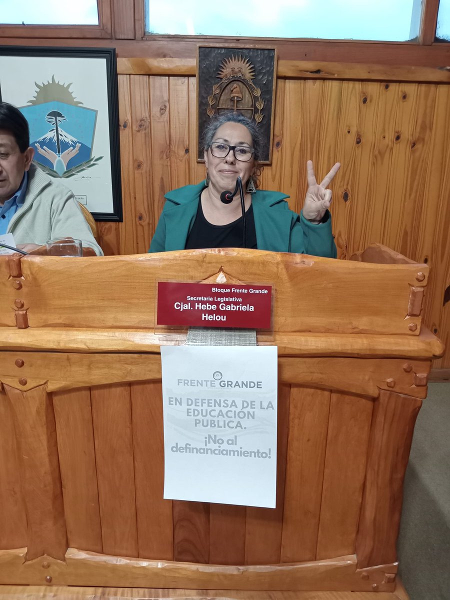 FrenteJda's tweet photo. Desde la Banca #FrenteGrande Junín defendemos el derecho a la educación de calidad, pública y gratuita. La histórica jornada de ayer nos convoca a defender nuestra educación, pionera y reconocida en América y decir NO a su desfinanciamiento
#UniversidadPublicaSiempre #FueraMilei https://t.co/5gi0yesBnr