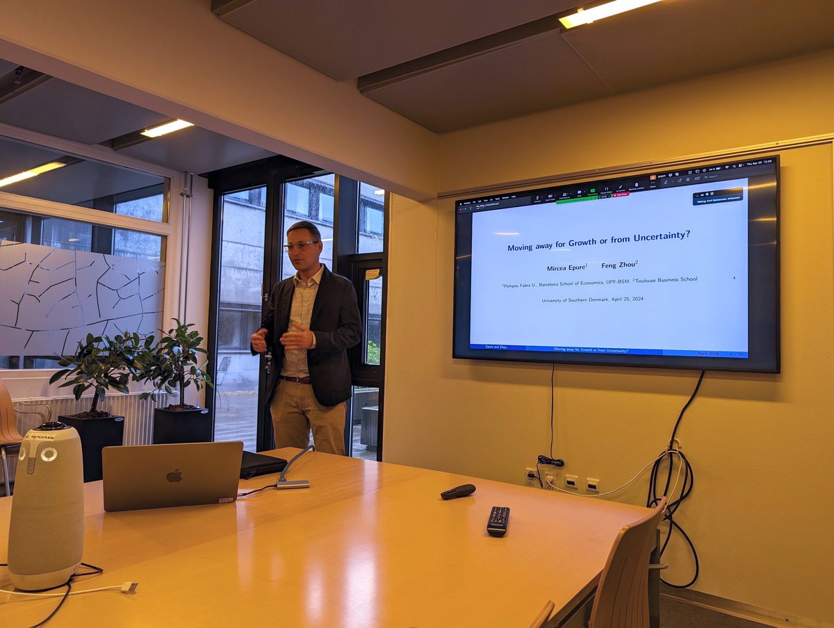 Strategic Organization Design group (@sod_unit) on Twitter photo This week, SOD and IBE <a href="/dbm_samf/">Department of Business & Management</a> have the pleasure of a visit from <a href="/mircea_epure/">Mircea Epure</a> <a href="/UPFBarcelona/">UPF Barcelona</a>, who today gave a seminar on "Moving away for Growth or from Uncertainty?", examining relocations of firms' headquarters during the Catalan 2017 call for independence and COVID-19. 🏢🏙️ This week, SOD and IBE <a href="/dbm_samf/">Department of Business & Management</a> have the pleasure of a visit from <a href="/mircea_epure/">Mircea Epure</a> <a href="/UPFBarcelona/">UPF Barcelona</a>, who today gave a seminar on "Moving away for Growth or from Uncertainty?", examining relocations of firms' headquarters during the Catalan 2017 call for independence and COVID-19. 🏢🏙️