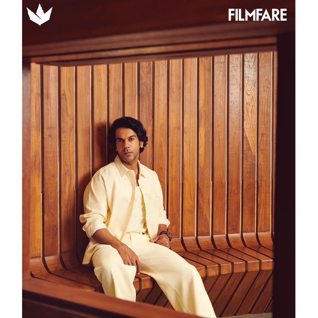 Powerhouse performer @RajkummarRao effortlessly rocks RWDY wear street tank stylish look for Filmfare Magazine 🌟🔥🔥 Check out these stunning clicks 😍 #RajkummarRao #VijayDevarakonda