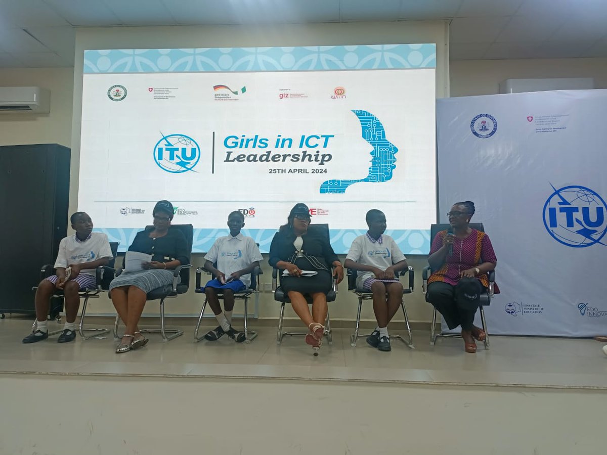 mywitin's tweet photo. Happening Now:
#WitinGirls 
#GirlsinICTDay
#GirlsInICT
In Edo State https://t.co/qDvAz4sjEf