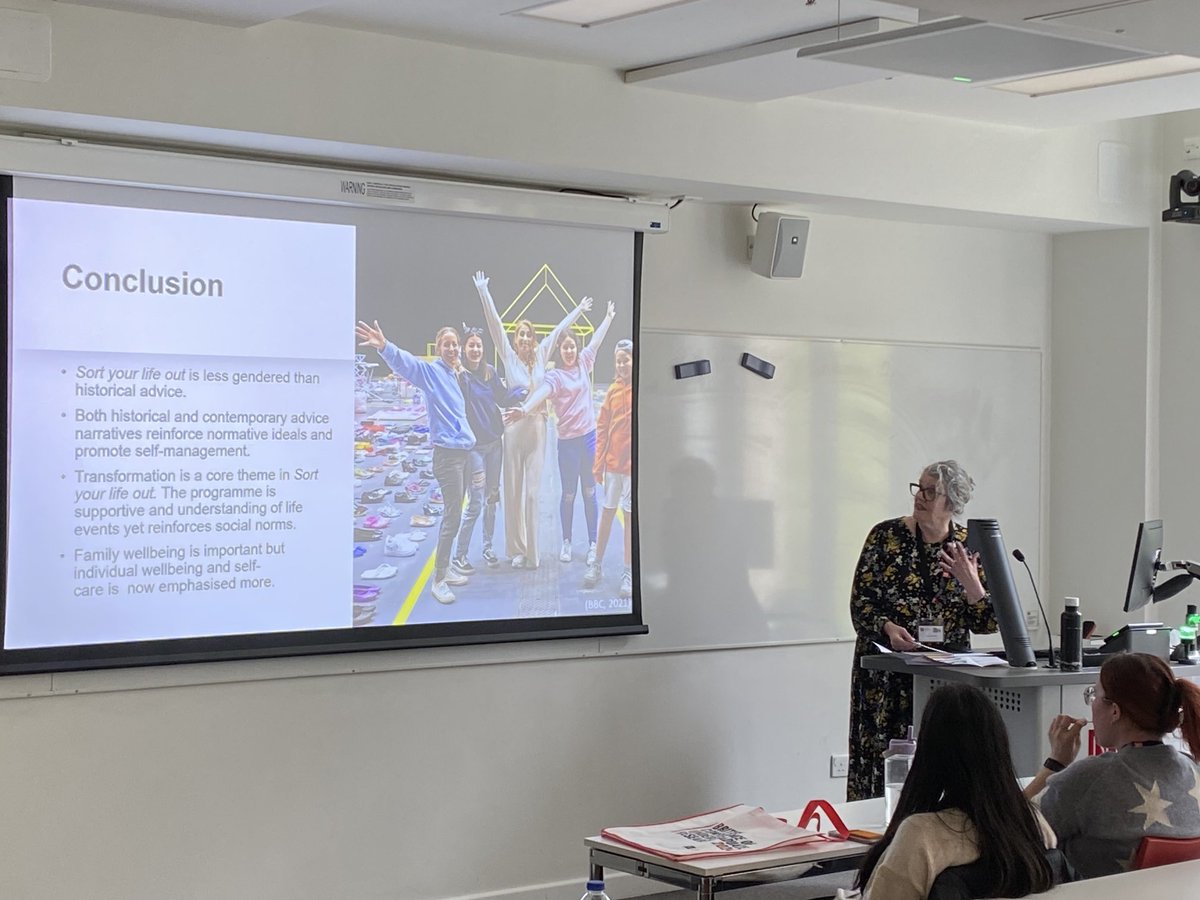 Joanne Huett from ⁦@UniversityLeeds⁩ presenting on discourses around “decluttering” at #BCUR24