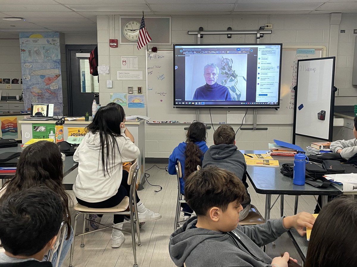 Earlier this month, @PaulSalopek joined National Geographic Education’s Explorer Classroom Storytelling Series. A recording of Paul’s program, “Journalism on Foot,” is available for viewing here: m.youtube.com/live/eUsh-DVDT… Photo by Tracy Crowley. #ExplorerClassroom #EdenWalk