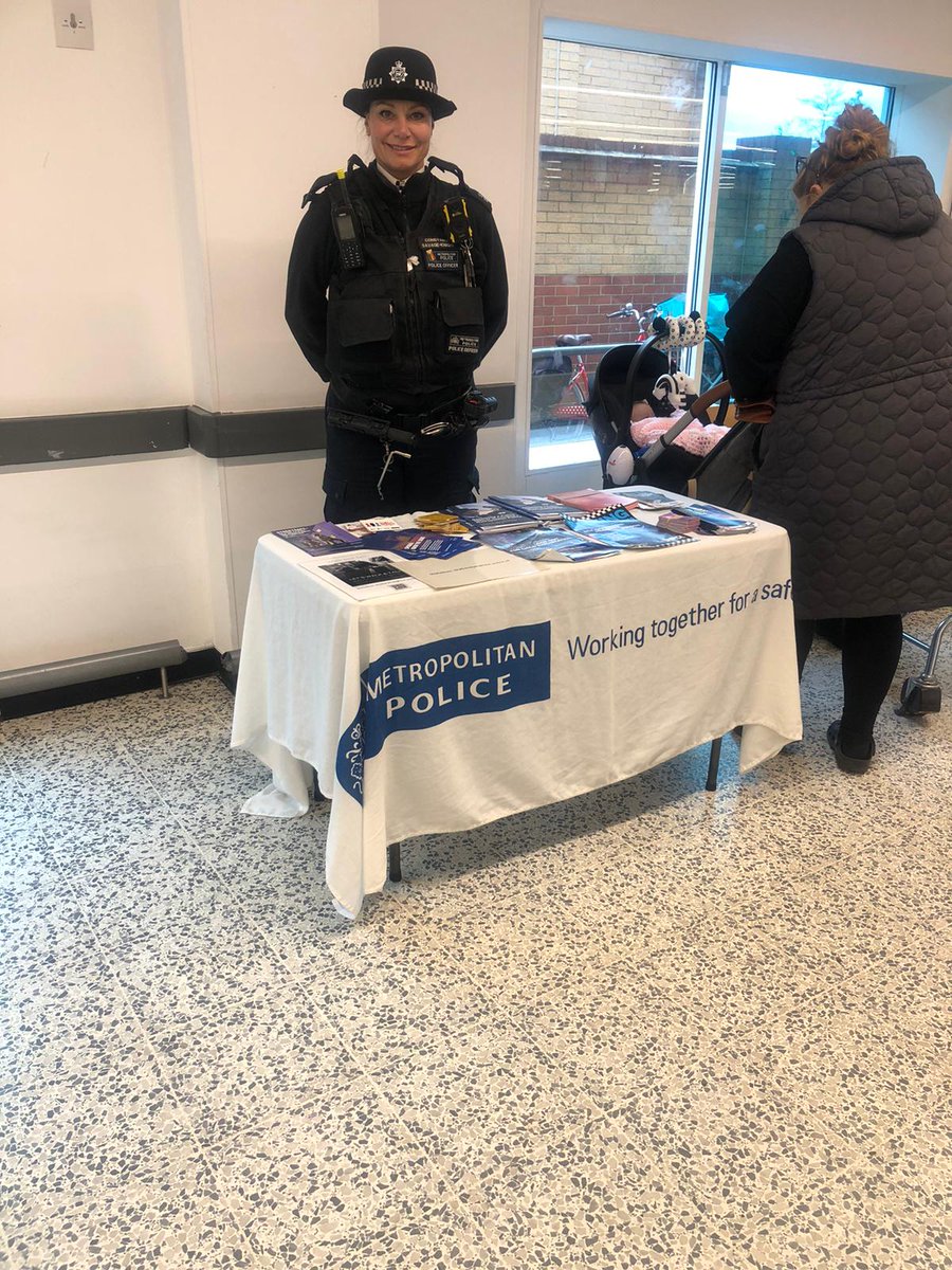 PC Savage-Knight from the Joint engagement team, spent the afternoon at Asda Bexleyheath, providing awareness around Spiking and Violence against women and girls. For more info around VAWG initiatives or want to sign up to a walk & talk visit: ow.ly/LYu650Ro1SL