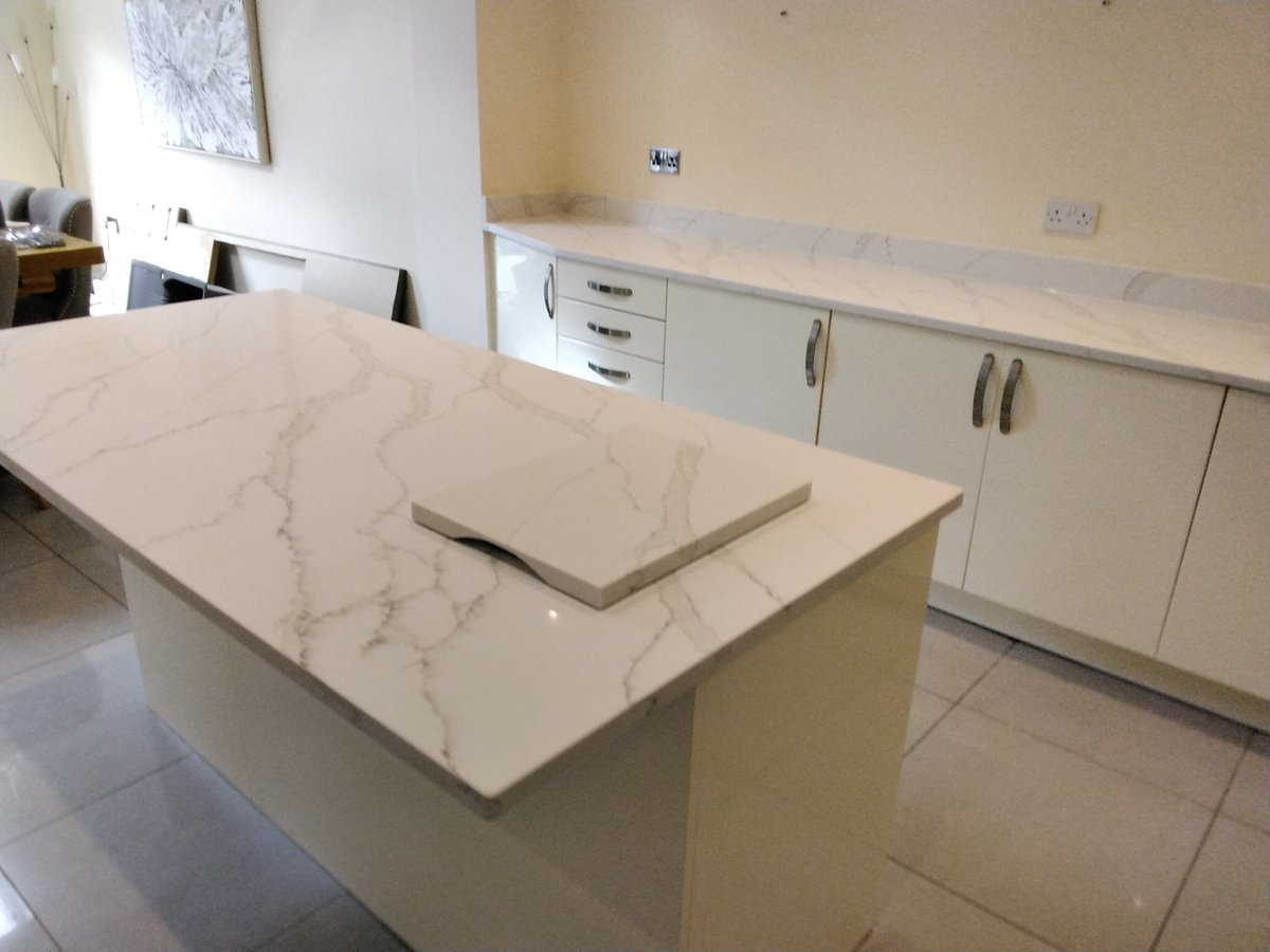 Guaranteed Satisfaction With Timeless Bianco Venatino Quartz Worktops.Get a Quote NOW!!!