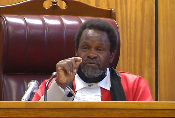 Dear Judge Maumela.. Please accept my apology, I was young and I didn’t know better. I wish you could come back, you left us in bad hands..😭😭😭

#SenzoMeyiwaTrial #SenzoMeyiwa