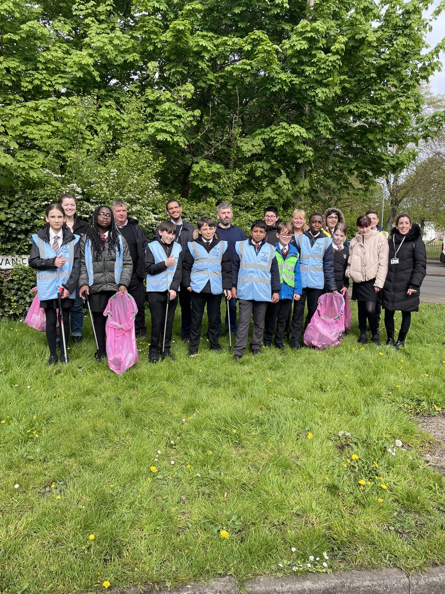 Great Walk & Talk Club yesterday to help celebrate Outdoor Learning week Thank you to everyone that took part.👏👏👏 #WalesOutdoorLearningWeek ⁦@isglimited⁩