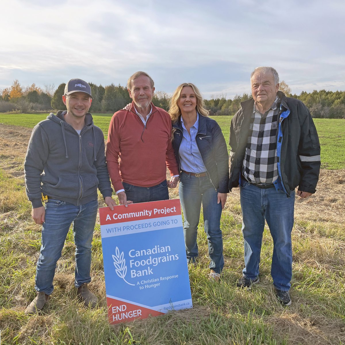 When Gord Mason heard of the efforts of 4 local farmers working to fight world hunger, he wanted to help. The farmers  are using his #PTBO property, 100 acres, to grow wheat. Dubbed the Mason Homes Project, proceeds go to Cdn @Foodgrains Bank.
Read more at masonhomes.ca/news