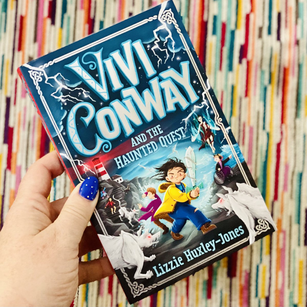 Gotta love a perfect preorder, plopping through the letterbox  🎉 📘 💕
@harryewoodgate 
#ViviConway #ReadingCommunity