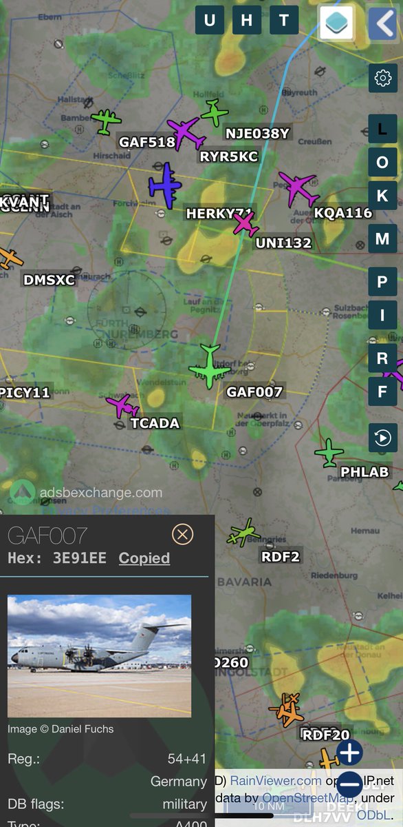 DOT50AE's tweet photo. Krass das fliegt James Bond im A400M vorbei 😱
#gaf007 #avgeek #adsb #luftwaffe https://t.co/4z795haZrx