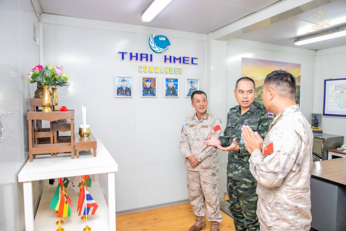 THAIHMEC's tweet photo. 🇨🇳"CHNBATT &amp; THAI HMEC"🇹🇭🤝
    พ.ท.โชติอนันต์ ปาติ๊บ ผู้บังคับกองร้อยทหารช่างเฉพาะกิจไทย/เซาท์ซูดาน ผลัดที่ 4 ให้การต้อนรับ Col. WANG Cai ผู้บังคับกองพันทหารราบจีน  (CHNBATT) เพื่อสร้างความสัมพันธ์ กระชับความร่วมมือ ซึ่งจะครบ 50 ปี ความสัมพันธ์ไทย-จีน
#THAI_HMEC
#UNMISS https://t.co/ujIxZ3RUdT