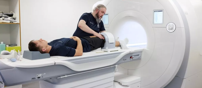 Manchester Metropolitan Uni tweet media