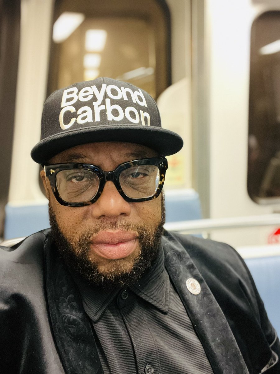 Rev Yearwood ✊🏾 (@revyearwood) on Twitter photo What a great day!
Heading to <a href="/EPA/">U.S. EPA</a> announcement <a href="/HowardU/">Howard University</a>
Thank you <a href="/EPAMichaelRegan/">Michael S. Regan</a> 🙏🏾
So proud to represent <a href="/BloombergDotOrg/">Bloomberg Philanthropies</a> who has worked to block nearly 30% of new gas capacity since 2020 and helped secure the retirement of over 70% of U.S. coal plants over the last decade! What a great day!
Heading to <a href="/EPA/">U.S. EPA</a> announcement <a href="/HowardU/">Howard University</a>
Thank you <a href="/EPAMichaelRegan/">Michael S. Regan</a> 🙏🏾
So proud to represent <a href="/BloombergDotOrg/">Bloomberg Philanthropies</a> who has worked to block nearly 30% of new gas capacity since 2020 and helped secure the retirement of over 70% of U.S. coal plants over the last decade!