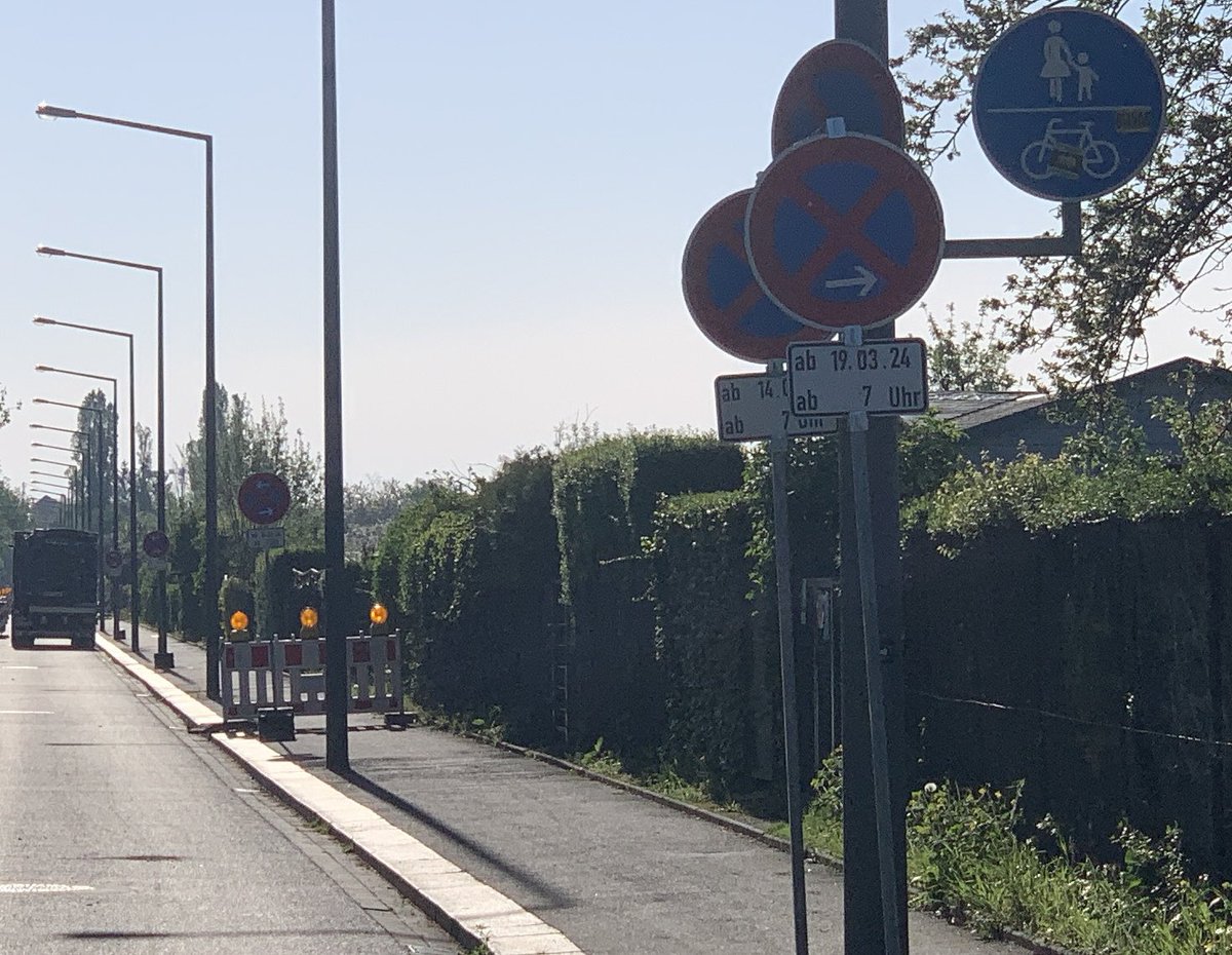 Wer segnet eigentlich eine solche Verkehrsführung an einer Baustelle ab? @stadt_dresden