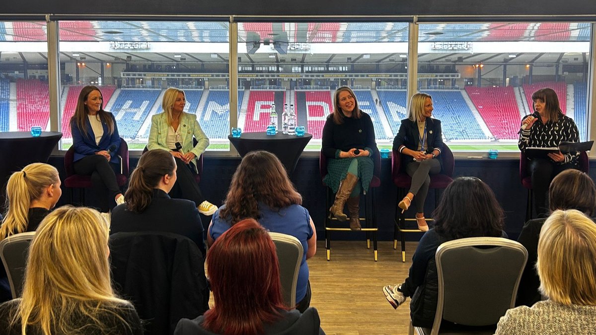 Panel discussions are underway at our 'Building your network' event with @sodexo_live 💬 What a great line-up 👇 🔹Fiona McIntyre, @SWPL 🔹Aileen Campbell, @ScotWFootball 🔹Christine Curtis, @Stirling_Albion 🔹Julie Keough, @ScottishPower 🔹Lawrie Anne Brown, @SkySportsNews