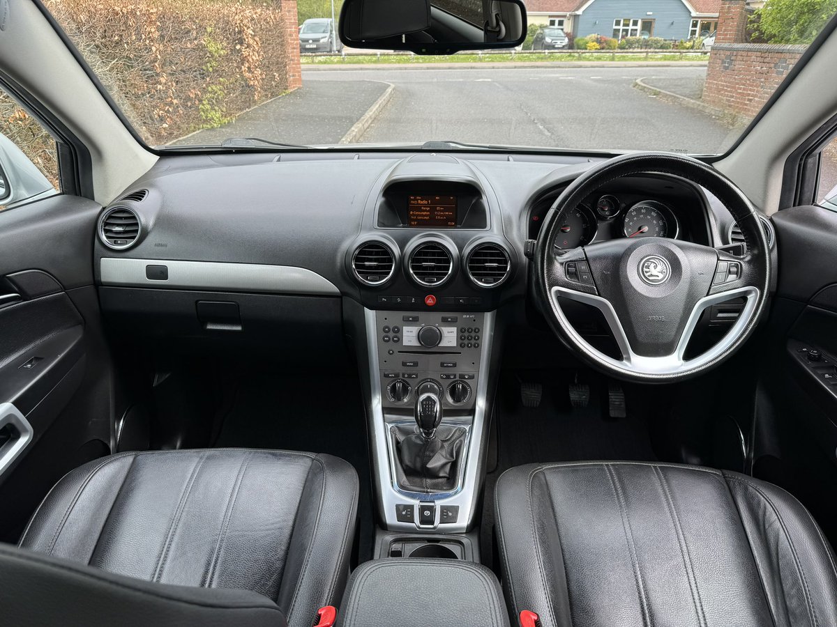 #CarsWeHaveBought💰

2012 Vauxhall Antara 2.2L Diesel Manual. It’s done 82k miles and has full service history. Comes with good spec such as heated seats, leather interior, xenon headlights etc. Also has a tow bar! 🫵👏

🌐sellusyourcars.co.uk
📧contact@sellusyourcars.co.uk